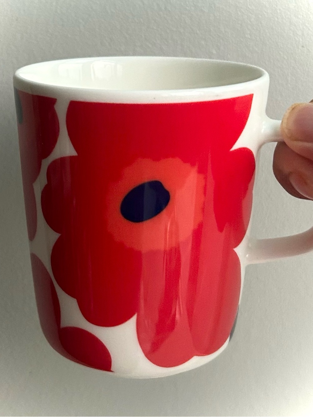 MARIMEKKO oiva unikko mug (with iconic red poppies) 8.5 oz. ⭐️⭐️⭐️ rare find !!